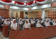 Ratusan Santri Ash Shomadiyah Datangi Gedung DPRD Tuban